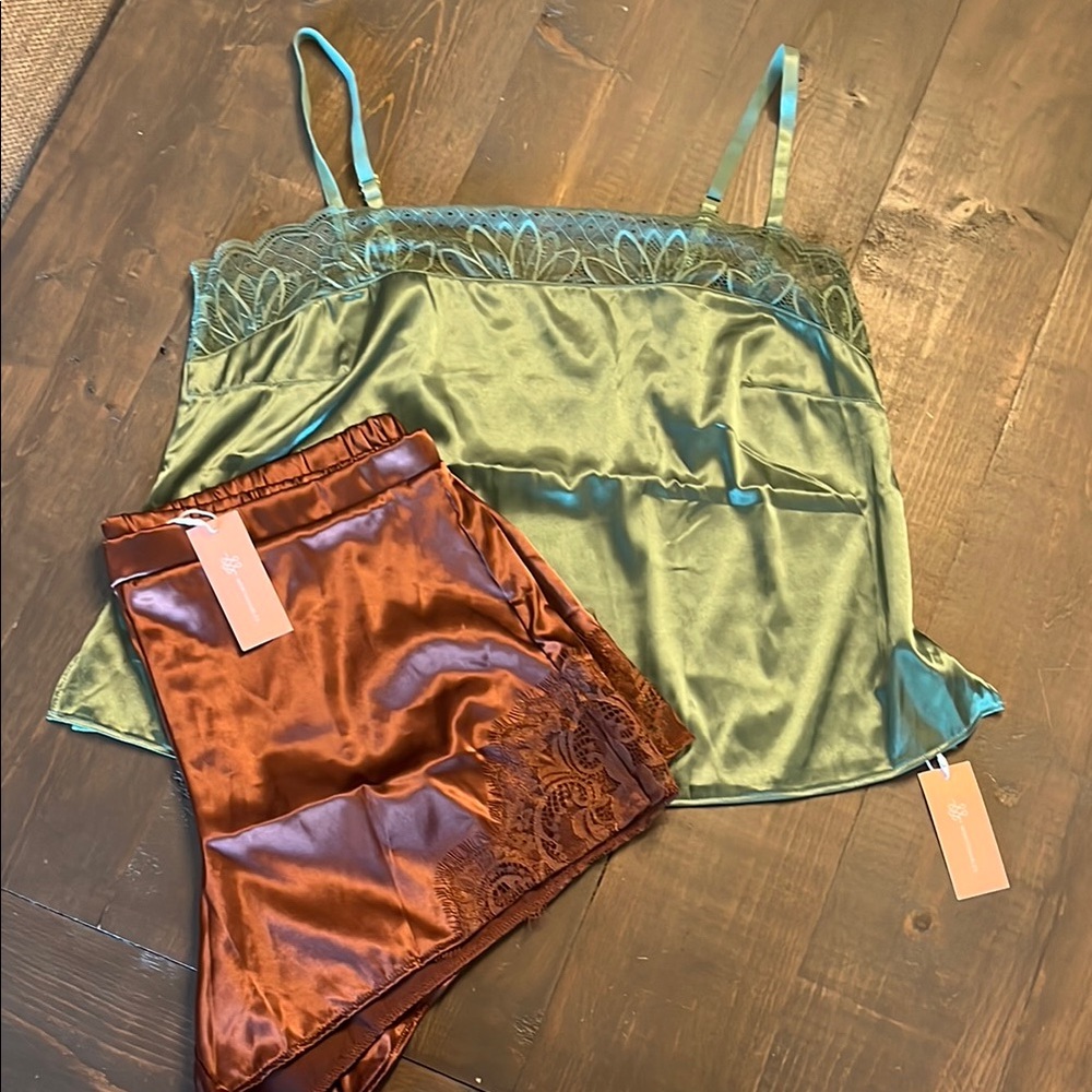 NWT Mentionables Satin & Lace Cami and Shorts